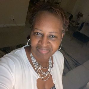 Meet your Posher, Brenda